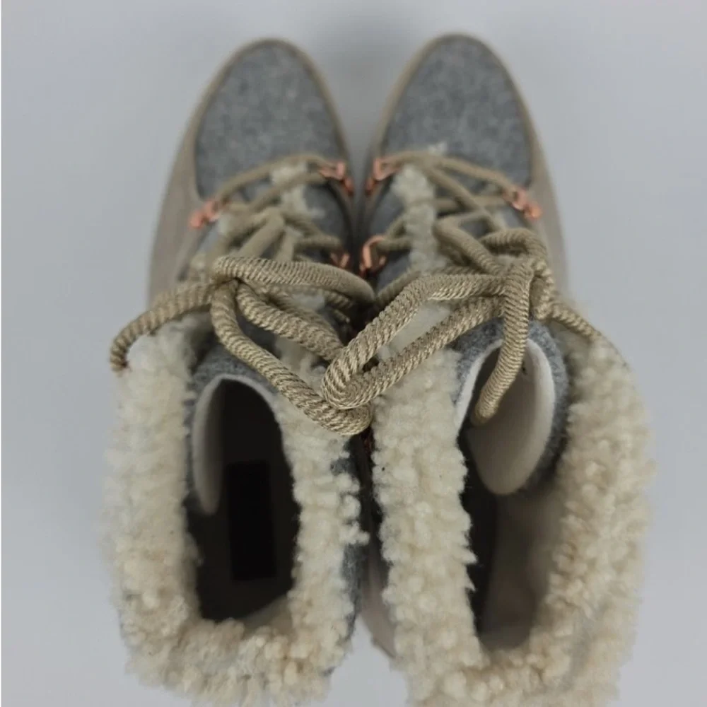 Sorel Women's Beige and Gray Winter Boots - Picture 3 of 5